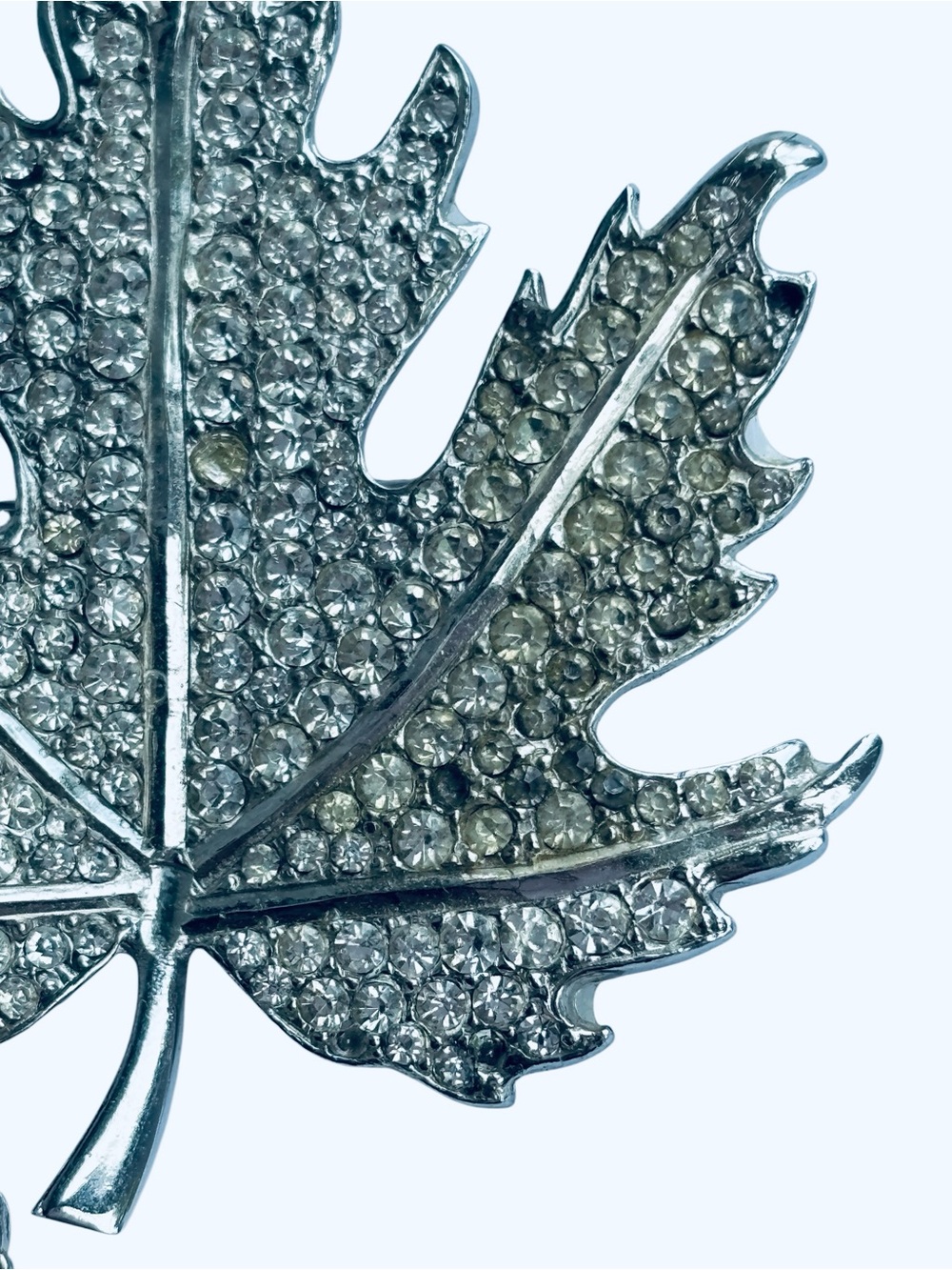 Bond Boyd Signed Vintage Rhinestone Maple Leaf Brooch Pin Set Silver Tone - Picture 3 of 11